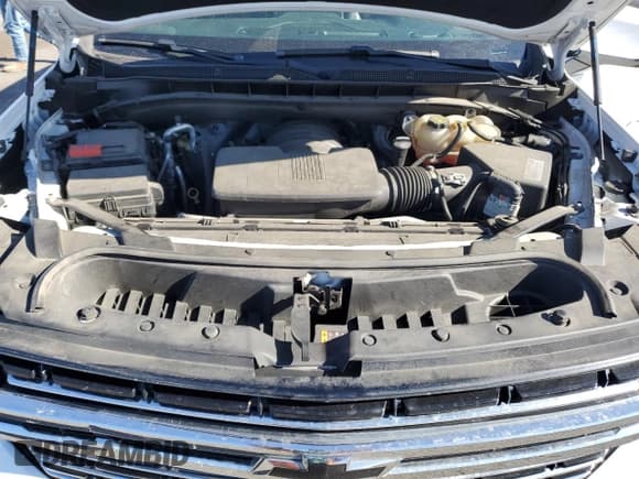 ✅ 2021 Chevrolet Suburban LT • VIN: 1GNSKCKD2MR226411 • Lot: 78835004. Wystawiony na Copart z przebiegiem 76 840 mil. Bezpłatny archiwum sprzedaży aukcyjnych z USA i szczegółowy raport historii pojazdu na DreamBid. Zdjęcie 12.