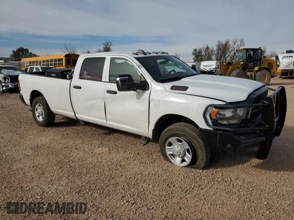 ✅ 2024 Ram 3500 Tradesman • VIN: 3C63R3GJ8RG155995 • Лот: 90999005. Опубликован ранее на Copart с пробегом 53 141 миль. Бесплатный доступ к архиву аукционных продаж из США и подробный отчёт об истории автомобиля на DreamBid. Изображение 4.