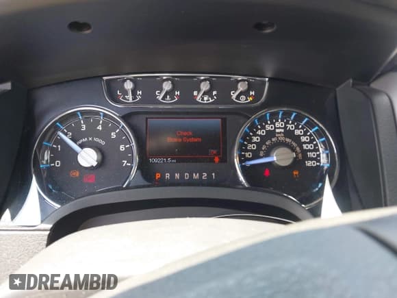 ✅ 2011 Ford F-150 XLT • VIN: 1FTFW1CF3BKD16403 • Lot: 42802116. Listed on IAAI with 109,221 mi. Free auction sales archive from the USA and detailed vehicle history report at DreamBid. Image 7.