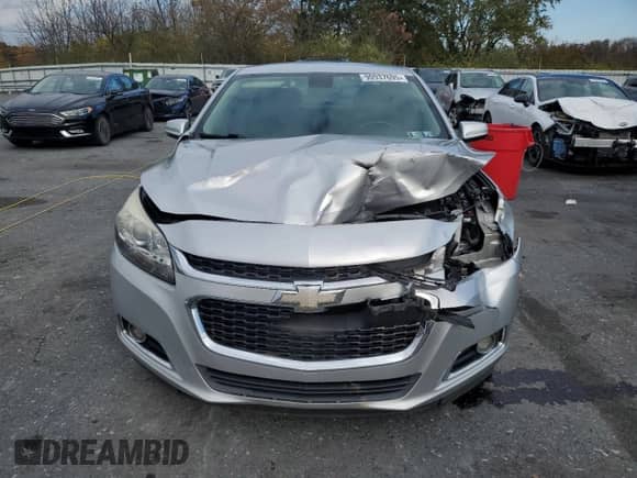 2016 Chevrolet Malibu LTZ z VIN 1G11E5SA3GF129441, wystawiony jako Copart lot #90937695 z przebiegiem 155 767 mil mil oraz Czysty tytuł • Clean title. Historia ofert i sprzedaży dostępna na DreamBid. Obrazek 5.