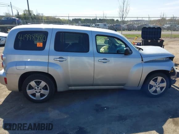 ✅ 2010 Chevrolet HHR LS • VIN: 3GNBAADB8AS540236 • Lot: 41998980. Listed on IAAI with 272,187 mi. Free auction sales archive from the USA and detailed vehicle history report at DreamBid. Image 14.