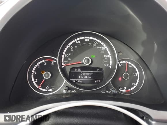 ✅ 2014 Volkswagen Beetle 2.0L TDI • VIN: 3VW5L7AT9EM813384 • Lot: 81159585. Listed on Copart with 117,083 mi. Free auction sales archive from the USA and detailed vehicle history report at DreamBid. Image 9.