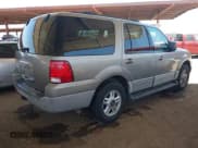 ✅ 2003 Ford Expedition Special Service • VIN: 1FMPU15L73LB62735 • Lot: 42565384. Wystawiony na IAAI z przebiegiem 231 637 mil. Bezpłatny archiwum sprzedaży aukcyjnych z USA i szczegółowy raport historii pojazdu na DreamBid. Zdjęcie 4.