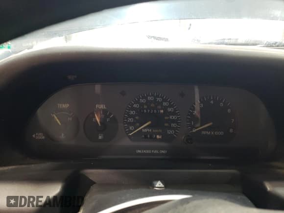 ✅ 1996 Ford Escort LX • VIN: 1FASP15J4TW123111 • Лот: 60545435. Опубликован ранее на Copart с пробегом 197 297 миль. Бесплатный доступ к архиву аукционных продаж из США и подробный отчёт об истории автомобиля на DreamBid. Изображение 9.