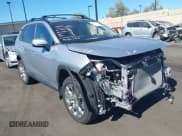 ✅ 2024 Toyota RAV4 XLE Premium • VIN: 2T3C1RFV0RC262211 • Лот: 43577824. Опубликован ранее на IAAI с пробегом 20 551 миль. Бесплатный доступ к архиву аукционных продаж из США и подробный отчёт об истории автомобиля на DreamBid. Изображение 1.