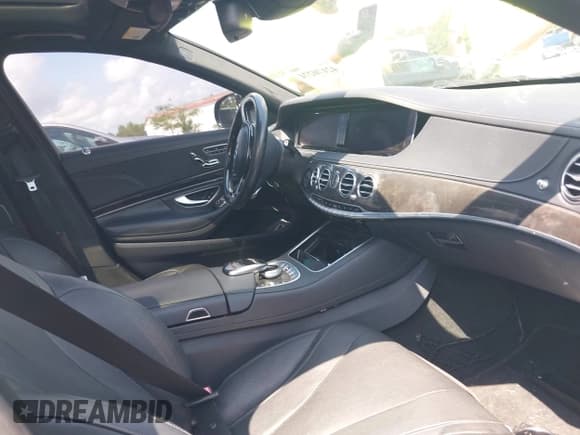 ✅ 2016 Mercedes-Benz S 550 • VIN: WDDUG8CB9GA206453 • Lot: 42170274. Wystawiony na IAAI z przebiegiem 131 213 mil. Bezpłatny archiwum sprzedaży aukcyjnych z USA i szczegółowy raport historii pojazdu na DreamBid. Zdjęcie 5.