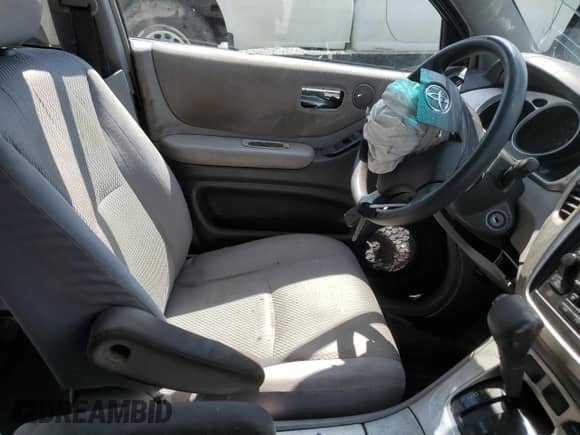 2004 Toyota Highlander с VIN JTEGD21A040075739, выставлен на аукционе Copart как лот 61465705 с пробегом 217 979 миль миль и Списание • Salvage title. История ставок и продаж доступна на DreamBid. Изображение 7.