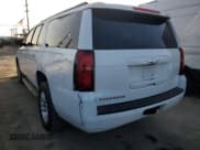 ✅ 2016 Chevrolet Suburban LT • VIN: 1GNSCHKC8GR439806 • Lot: 89383035. Wystawiony na Copart z przebiegiem 142 613 mil. Bezpłatny archiwum sprzedaży aukcyjnych z USA i szczegółowy raport historii pojazdu na DreamBid. Zdjęcie 2.