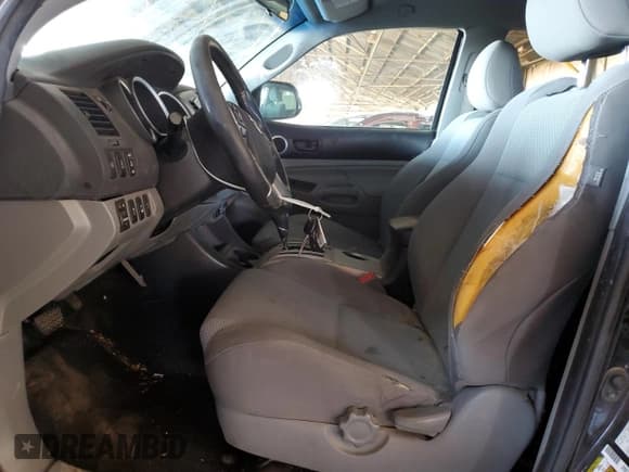 ✅ 2015 Toyota Tacoma • VIN: 3TMLU4EN9FM192716 • Лот: 61462045. Опубликован ранее на Copart с пробегом 103 240 миль. Бесплатный доступ к архиву аукционных продаж из США и подробный отчёт об истории автомобиля на DreamBid. Изображение 7.