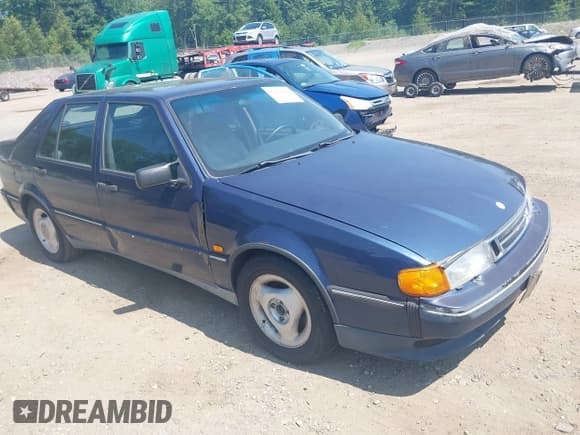 ✅ 1993 Saab 9000 • VIN: YS3CK65B9P1015758 • Lot: 42955994. Wystawiony na IAAI z przebiegiem 114 029 mil. Bezpłatny archiwum sprzedaży aukcyjnych z USA i szczegółowy raport historii pojazdu na DreamBid. Zdjęcie 1.