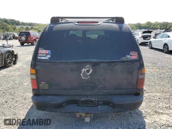 ✅ 2005 Chevrolet Suburban LS • VIN: 3GNFK16Z75G102552 • Lot: 80079735. Listed on Copart with 167,797 mi. Free auction sales archive from the USA and detailed vehicle history report at DreamBid. Image 6.