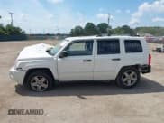 ✅ 2007 Jeep Patriot Limited • VIN: 1J8FF48W77D323742 • Lot: 42936745. Wystawiony na IAAI z przebiegiem Nie podano. Bezpłatny archiwum sprzedaży aukcyjnych z USA i szczegółowy raport historii pojazdu na DreamBid. Zdjęcie 14.