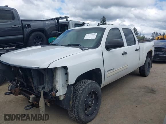 ✅ 2009 Chevrolet Silverado 2500HD LT • VIN: 1GCHK53K39F141856 • Лот: 42217779. Опубликован ранее на IAAI с пробегом 150 056 миль. Бесплатный доступ к архиву аукционных продаж из США и подробный отчёт об истории автомобиля на DreamBid. Изображение 17.
