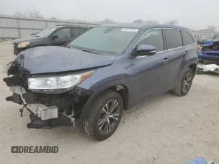 ✅ 2018 Toyota Highlander LE • VIN: 5TDZZRFH7JS239235 • Lot: 92957615. Wystawiony na Copart z przebiegiem 112 888 mil. Bezpłatny archiwum sprzedaży aukcyjnych z USA i szczegółowy raport historii pojazdu na DreamBid. Zdjęcie 1.