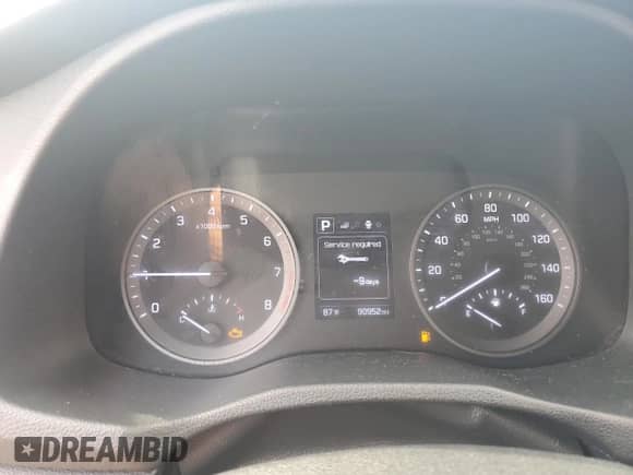 2018 Hyundai Tucson Limited z VIN KM8J33A21JU811101, wystawiony jako Copart lot #68901135 z przebiegiem 90 952 mil mil oraz Czysty tytuł • Clean title. Historia ofert i sprzedaży dostępna na DreamBid. Obrazek 9.