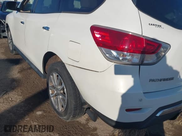 ✅ 2013 Nissan Pathfinder S • VIN: 5N1AR2MN1DC647650 • Лот: 43566700. Опубликован ранее на IAAI с пробегом 133 045 миль. Бесплатный доступ к архиву аукционных продаж из США и подробный отчёт об истории автомобиля на DreamBid. Изображение 6.