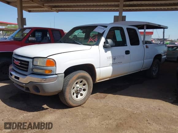 2005 GMC Sierra 1500 Work Truck with VIN 2GTEK19V951340912, listed as a IAAI auction lot 42510408 with 269,574 mi miles and . Bid and sale history available at DreamBid. Image 2.
