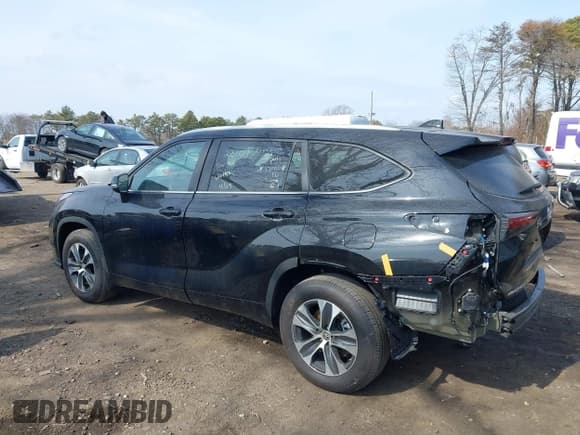 ✅ 2024 Toyota Highlander LE • VIN: 5TDKDRBH5RS574155 • Лот: 41700927. Опубликован ранее на IAAI с пробегом 1 143 миль. Бесплатный доступ к архиву аукционных продаж из США и подробный отчёт об истории автомобиля на DreamBid. Изображение 14.