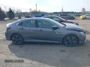 ✅ 2018 Honda Civic EX • VIN: SHHFK7H53JU239153 • Лот: 43631619. Опубликован ранее на IAAI с пробегом 164 352 миль. Бесплатный доступ к архиву аукционных продаж из США и подробный отчёт об истории автомобиля на DreamBid. Изображение 13.