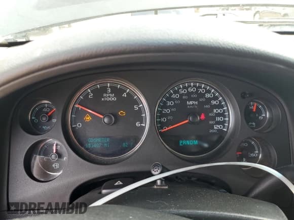 ✅ 2011 Chevrolet Suburban LS • VIN: 1GNSKHE32BR107058 • Lot: 60707125. Listed on Copart with 153,407 mi. Free auction sales archive from the USA and detailed vehicle history report at DreamBid. Image 9.