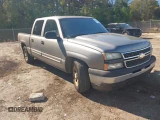 ✅ 2006 Chevrolet Silverado 1500 LS • VIN: 2GCEC13V361353131 • Lot: 43638804. Listed on IAAI with 226,092 mi. Free auction sales archive from the USA and detailed vehicle history report at DreamBid. Image 1.