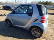 ✅ 2011 Smart fortwo Pure • VIN: WMEEJ3BA3BK432164 • Lot: 43130025. Listed on Copart with 72,440 mi. Free auction sales archive from the USA and detailed vehicle history report at DreamBid. Image 2.
