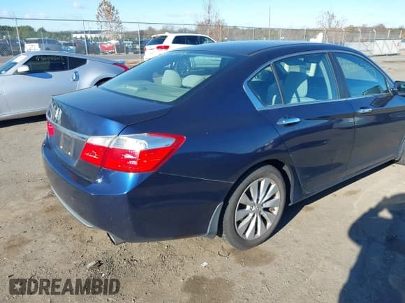 ✅ 2013 Honda Accord EX • VIN: 1HGCR2F72DA075920 • Lot: 43665799. Listed on IAAI with 165,244 mi. Free auction sales archive from the USA and detailed vehicle history report at DreamBid. Image 4.