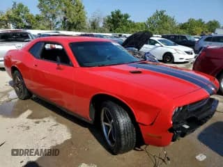 ✅ 2010 Dodge Challenger SE • VIN: 2B3CJ4DV2AH130450 • Lot: 67496564. Wystawiony na Copart z przebiegiem Nie podano. Bezpłatny archiwum sprzedaży aukcyjnych z USA i szczegółowy raport historii pojazdu na DreamBid. Zdjęcie 4.