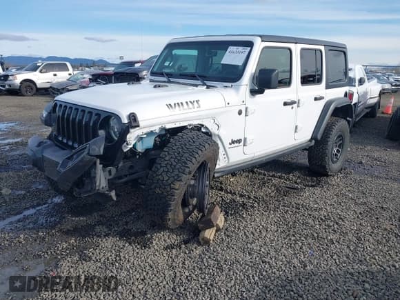 ✅ 2023 Jeep Wrangler Sport • VIN: 1C4HJXDG4PW567027 • Lot: 41633197. Wystawiony na IAAI z przebiegiem 14 782 mil. Bezpłatny archiwum sprzedaży aukcyjnych z USA i szczegółowy raport historii pojazdu na DreamBid. Zdjęcie 2.