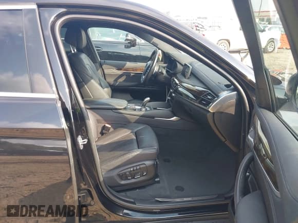 ✅ 2017 BMW X6 sDrive35i • VIN: 5UXKU0C32H0G68172 • Lot: 42993416. Listed on IAAI with 77,359 mi. Free auction sales archive from the USA and detailed vehicle history report at DreamBid. Image 5.