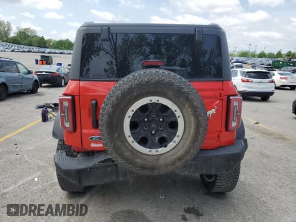 ✅ 2021 Ford Bronco • VIN: 1FMDE5CP7MLB07037 • Lot: 54140385. Wystawiony na Copart z przebiegiem 56 403 mil. Bezpłatny archiwum sprzedaży aukcyjnych z USA i szczegółowy raport historii pojazdu na DreamBid. Zdjęcie 6.