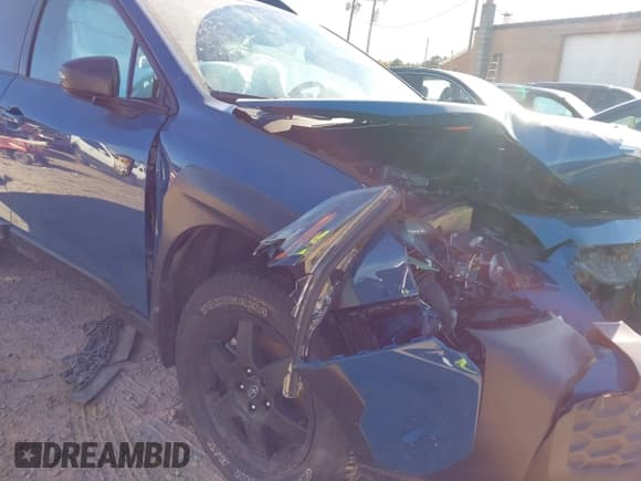 ✅ 2025 Subaru Outback Wilderness • VIN: 4S4BTGUD2S3104380 • Lot: 43689105. Listed on IAAI with 24,364 mi. Free auction sales archive from the USA and detailed vehicle history report at DreamBid. Image 6.