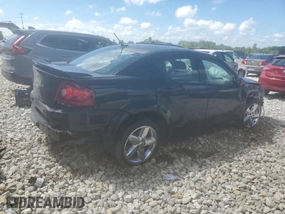 ✅ 2011 Dodge Avenger Lux • VIN: 1B3BD2FG3BN544061 • Лот: 61254994. Опубликован ранее на Copart с пробегом 102 227 миль. Бесплатный доступ к архиву аукционных продаж из США и подробный отчёт об истории автомобиля на DreamBid. Изображение 3.