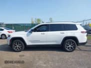 ✅ 2023 Jeep Grand Cherokee Limited • VIN: 1C4RJKBG3P8772286 • Lot: 42892651. Listed on IAAI with 31,432 mi. Free auction sales archive from the USA and detailed vehicle history report at DreamBid. Image 14.