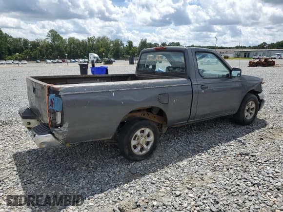 ✅ 2000 Nissan Frontier XE • VIN: 1N6DD21S1YC343604 • Lot: 68638905. Listed on Copart with Not provided. Free auction sales archive from the USA and detailed vehicle history report at DreamBid. Image 3.