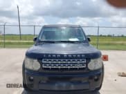 ✅ 2013 Land Rover LR4 HSE • VIN: SALAG2D46DA669570 • Lot: 42568104. Wystawiony na IAAI z przebiegiem 190 209 mil. Bezpłatny archiwum sprzedaży aukcyjnych z USA i szczegółowy raport historii pojazdu na DreamBid. Zdjęcie 12.