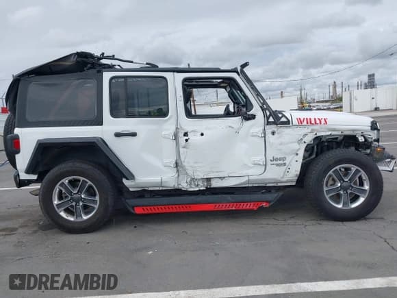 ✅ 2019 Jeep Wrangler Unlimited Sport S • VIN: 1C4HJXDG5KW529072 • Lot: 43676971. Listed on IAAI with 106,783 mi. Free auction sales archive from the USA and detailed vehicle history report at DreamBid. Image 14.