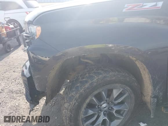 ✅ 2022 Chevrolet Silverado 1500 RST • VIN: 1GCUYEED5NZ126800 • Лот: 42528225. Опубликован ранее на IAAI с пробегом 77 824 миль. Бесплатный доступ к архиву аукционных продаж из США и подробный отчёт об истории автомобиля на DreamBid. Изображение 20.