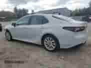 2023 Toyota Camry LE z VIN 4T1C11AK2PU103824, wystawiony jako Copart lot #89689145 z przebiegiem 43 011 mil mil oraz Szkoda całkowita • Salvage title. Historia ofert i sprzedaży dostępna na DreamBid. Obrazek 2.
