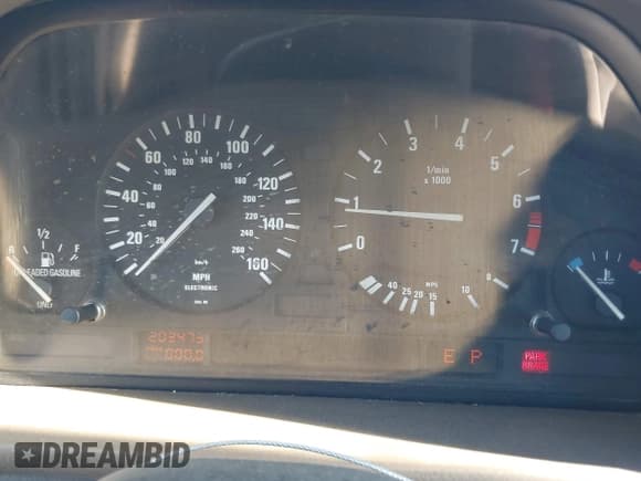 ✅ 1991 BMW 5 Series • VIN: WBAHD631XMBJ60182 • Lot: 41602330. Listed on IAAI with 203,473 mi. Free auction sales archive from the USA and detailed vehicle history report at DreamBid. Image 7.