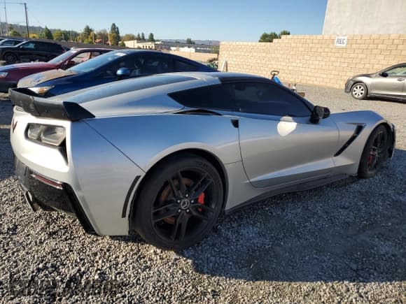✅ 2015 Chevrolet Corvette Z51 3LT • VIN: 1G1YM2D78F5111779 • Lot: 89882445. Listed on Copart with 119,546 mi. Free auction sales archive from the USA and detailed vehicle history report at DreamBid. Image 3.