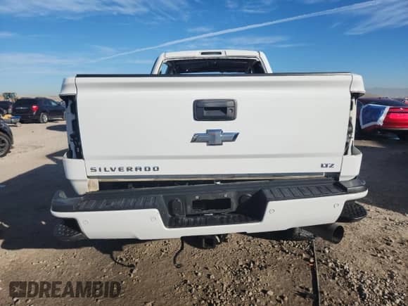 ✅ 2015 Chevrolet Silverado 3500HD LTZ • VIN: 1GC4K0C84FF676325 • Лот: 87258775. Опубликован ранее на Copart с пробегом 132 809 миль. Бесплатный доступ к архиву аукционных продаж из США и подробный отчёт об истории автомобиля на DreamBid. Изображение 6.