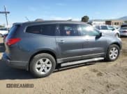 ✅ 2012 Chevrolet Traverse 2LT • VIN: 1GNKRJED2CJ273978 • Lot: 51237354. Wystawiony na Copart z przebiegiem 184 007 mil. Bezpłatny archiwum sprzedaży aukcyjnych z USA i szczegółowy raport historii pojazdu na DreamBid. Zdjęcie 3.
