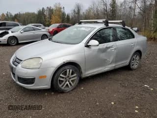 ✅ 2006 Volkswagen Jetta • VIN: 3VWST31K46M693675 • Лот: 91760565. Опубликован ранее на Copart с пробегом 209 566 миль. Бесплатный доступ к архиву аукционных продаж из США и подробный отчёт об истории автомобиля на DreamBid. Изображение 1.