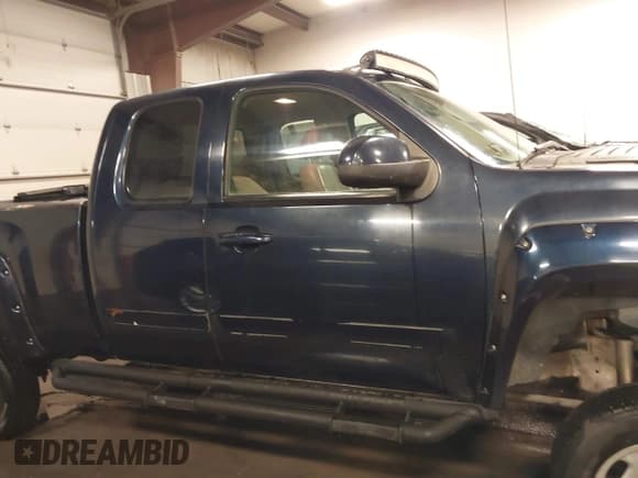 ✅ 2012 Chevrolet Silverado 2500HD LTZ • VIN: 1GC2KYCG5CZ204965 • Lot: 40233599. Listed on IAAI with 133,884 mi. Free auction sales archive from the USA and detailed vehicle history report at DreamBid. Image 14.
