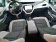 2020 Chevrolet Bolt EV LT z VIN 1G1FY6S09L4115222, wystawiony jako Copart lot #37520684 z przebiegiem 36 989 mil mil oraz . Historia ofert i sprzedaży dostępna na DreamBid. Obrazek 8.