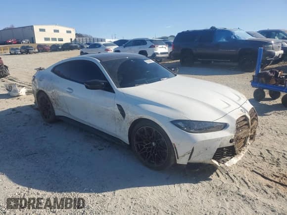 ✅ 2022 BMW M4 Competition • VIN: WBS33AZ02NCK05718 • Lot: 92529285. Listed on Copart with 14,292 mi. Free auction sales archive from the USA and detailed vehicle history report at DreamBid. Image 4.