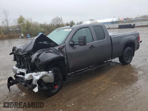 ✅ 2011 GMC Sierra 1500 SLE • VIN: 1GTR2VE31BZ232798 • Lot: 91147805. Listed on Copart with 101,796 mi. Free auction sales archive from the USA and detailed vehicle history report at DreamBid. Image 1.