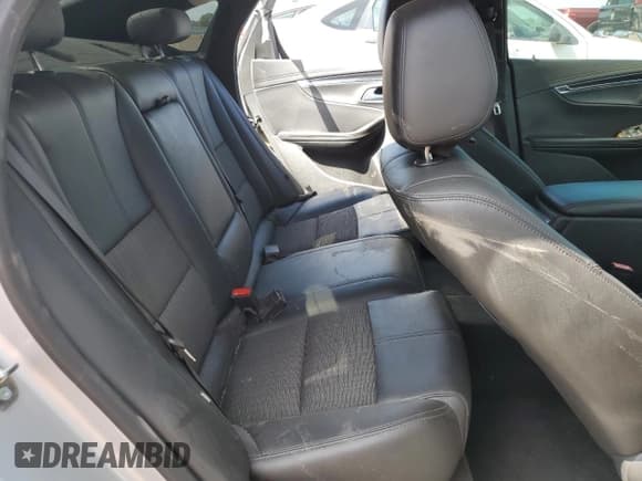 ✅ 2015 Chevrolet Impala LT • VIN: 1G1125S35FU113052 • Лот: 72202334. Опубликован ранее на Copart с пробегом 135 245 миль. Бесплатный доступ к архиву аукционных продаж из США и подробный отчёт об истории автомобиля на DreamBid. Изображение 10.