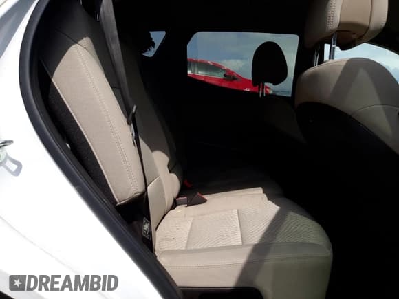 ✅ 2017 Hyundai Santa Fe 2.4L • VIN: 5XYZUDLB7HG425060 • Лот: 52748024. Опубликован ранее на Copart с пробегом 89 775 миль. Бесплатный доступ к архиву аукционных продаж из США и подробный отчёт об истории автомобиля на DreamBid. Изображение 11.